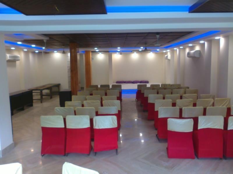 Hotel Royal International Нью-Дели Экстерьер фото